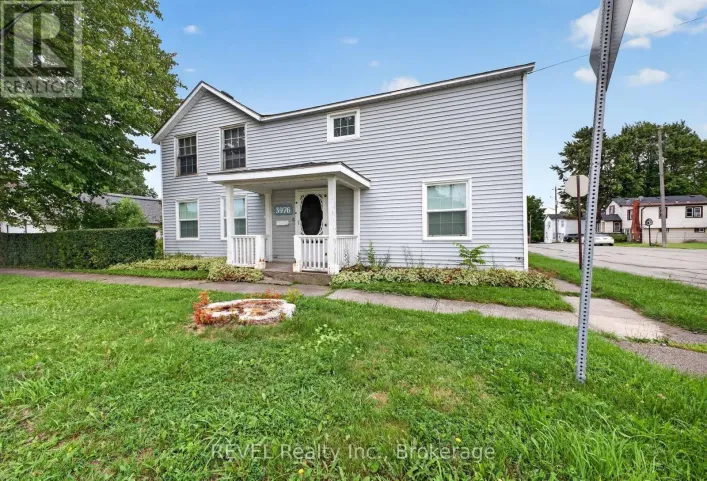 3976 CHIPPAWA PARKWAY, Niagara Falls