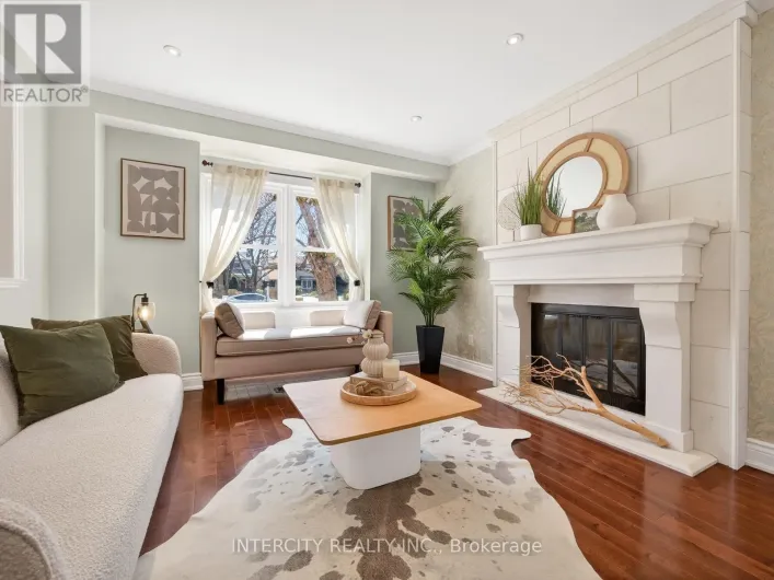 3976 TAFFEY CRESCENT, Mississauga
