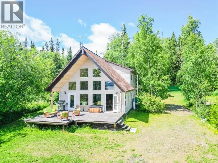 House for sale: 39850 BABINE LAKE ROAD, Burns Lake