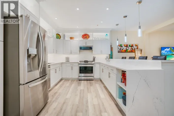 3996 Beach Avenue Unit# 202, Peachland