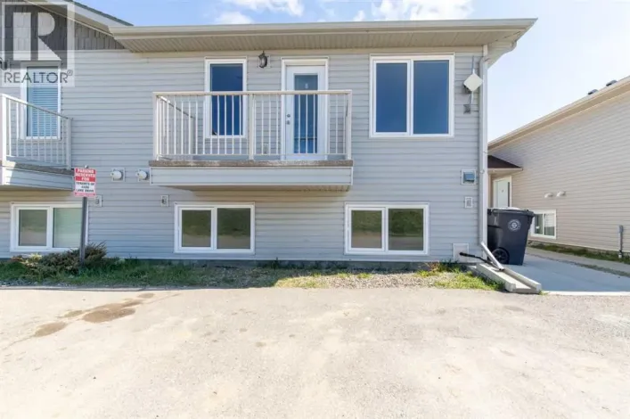 3(C), 4406 Lake Drive, Coalhurst