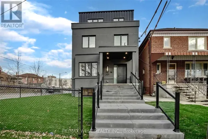 3RD - 201 CEDRIC AVENUE, Toronto