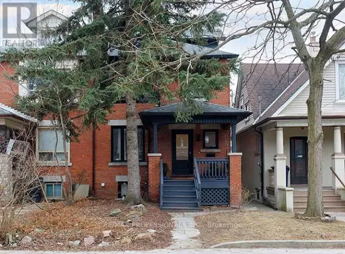 3RD FL - 23 RADFORD AVENUE, Toronto