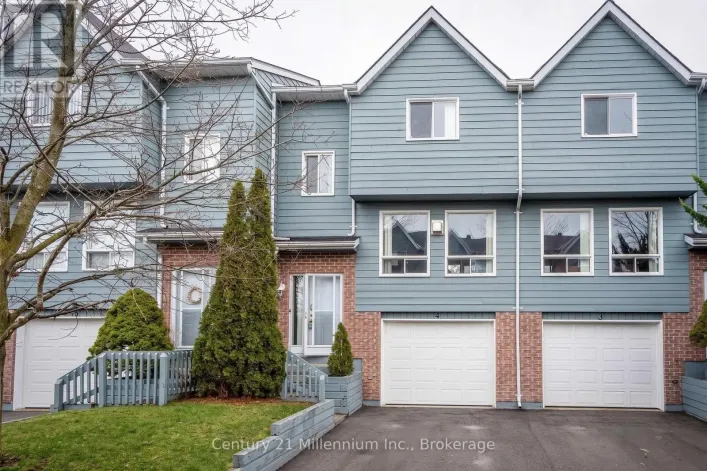 4 - 10 BAKER STREET, Wasaga Beach