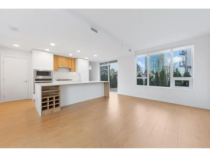 4 10160 133 STREET, Surrey