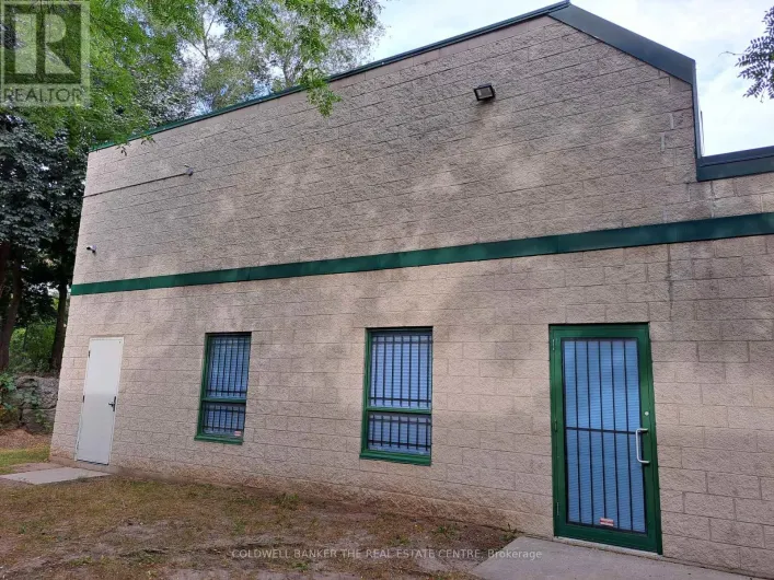 4 - 1050 COOKE BOULEVARD, Burlington