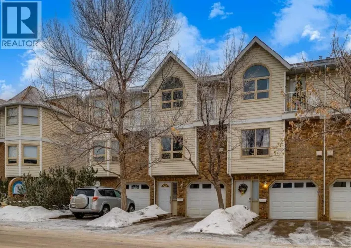 4, 115 23 Avenue NE, Calgary