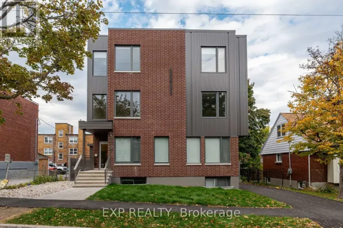 4 - 1267 SUMMERVILLE AVENUE, Ottawa