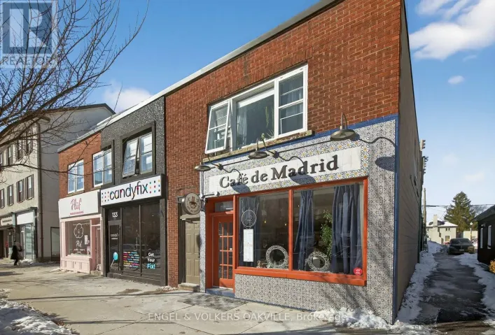 4 - 131 LAKESHORE ROAD E, Oakville