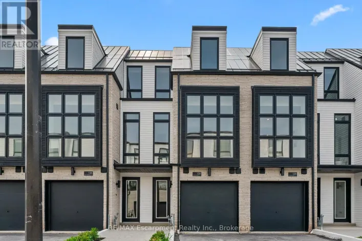 4 - 138 EAST STREET, Oakville