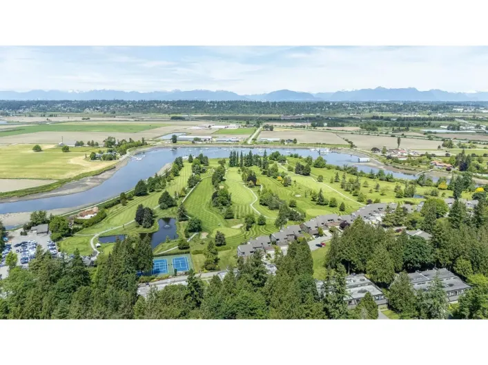 4 14085 NICO WYND PLACE, Surrey