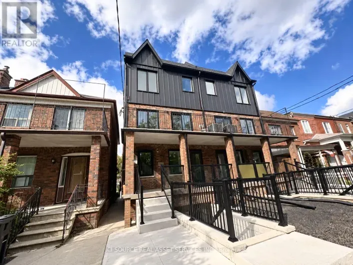 House for rent: 4 - 150 BRUNSWICK AVENUE, Toronto