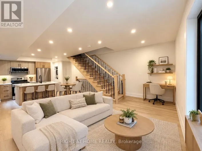 #4 - 151 GLEDHILL AVENUE, Toronto