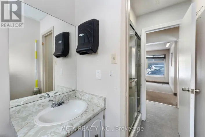 4 - 1641 VICTORIA PARK AVENUE, Toronto