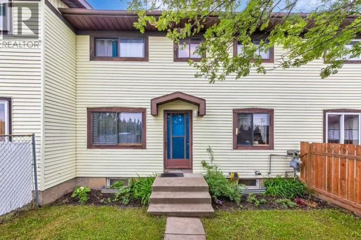 4, 17 3 Avenue SE, Marshall
