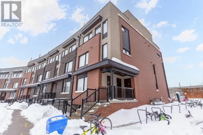 4 - 179 WILLIAM DUNCAN ROAD, Toronto