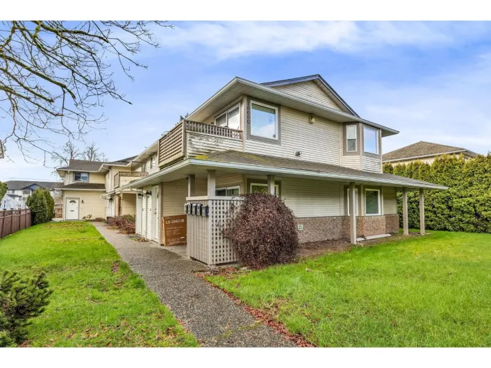 4 19690 56 AVENUE, Langley