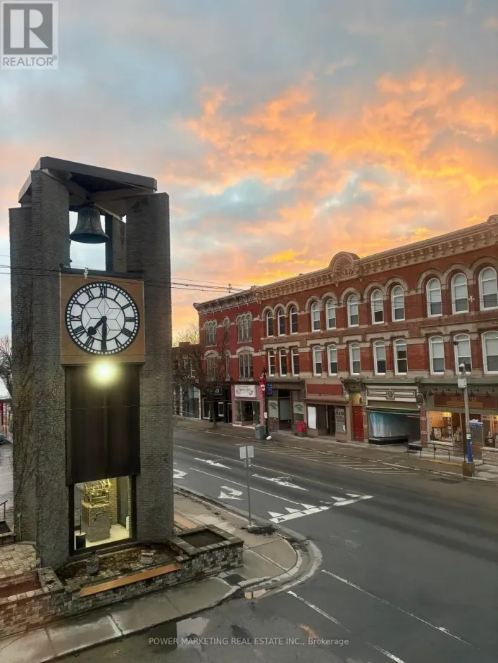 #4 - 199 KING STREET W, Prescott