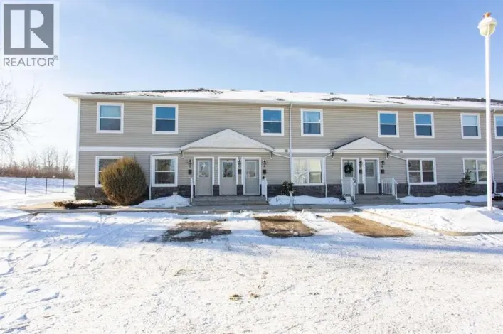 4, 20 Jacobs Close, Red Deer