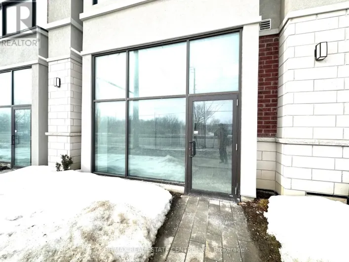 4 - 200 DISSETTE STREET, Bradford West Gwillimbury