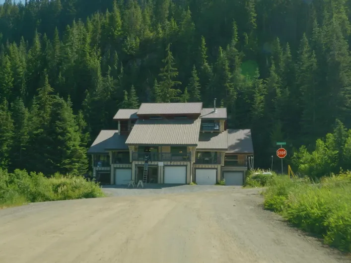 4 20649 EDELWEISS DRIVE, Mission