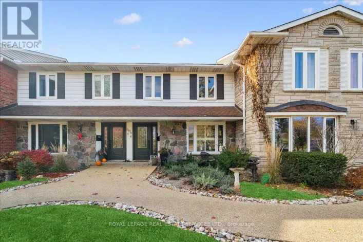 4 - 2070 BRANT STREET, Burlington