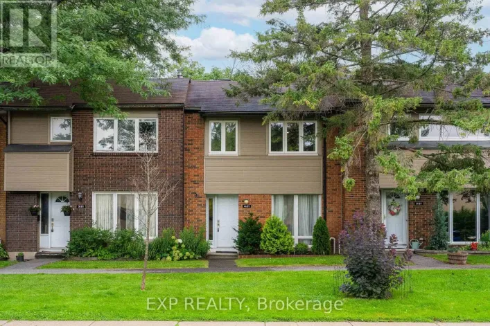 4 - 21 MIDLAND CRESCENT, Ottawa