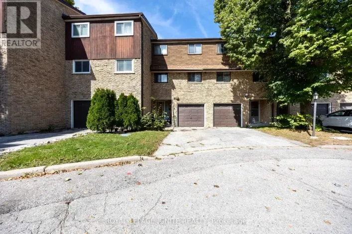 4 - 21 ROCKWOOD DRIVE, Toronto