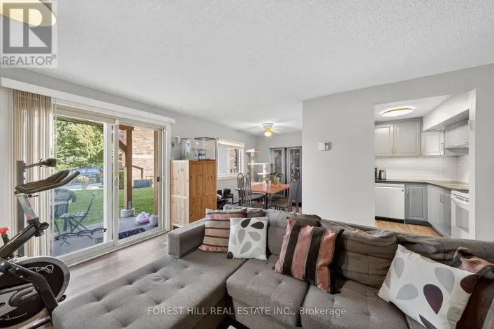 4 - 22 MEADOW LANE, Barrie