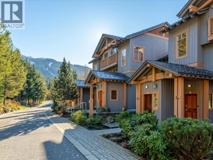 4 2301 TALUSWOOD PLACE, Whistler