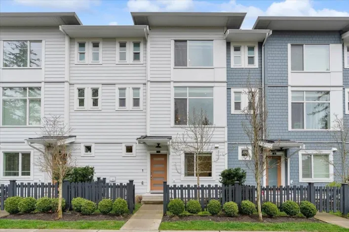 4 2328 167A STREET, Surrey