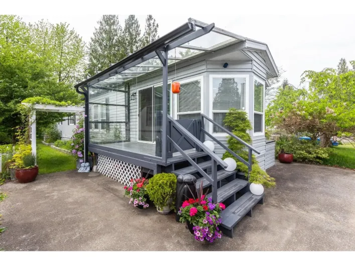 4 23387 70A AVENUE, Langley