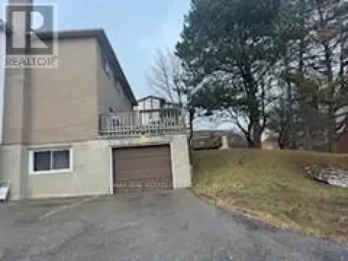 4 - 235 SHAKESPEARE DRIVE, Waterloo