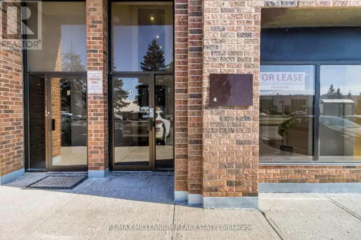 4 - 259 EDGELEY BOULEVARD, Vaughan