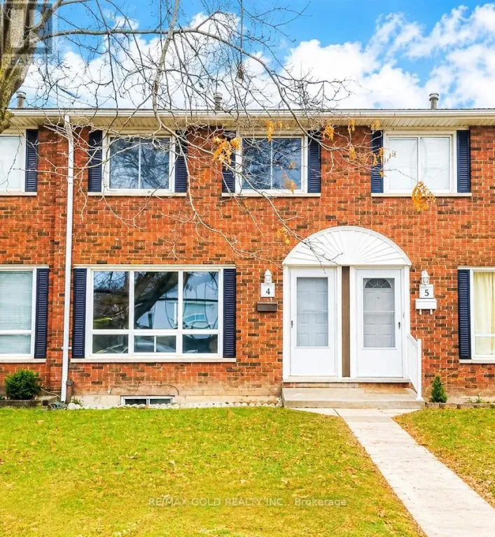 4 - 2700 BARTON STREET E, Hamilton