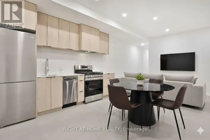 4 - 28 SALEM AVENUE, Toronto