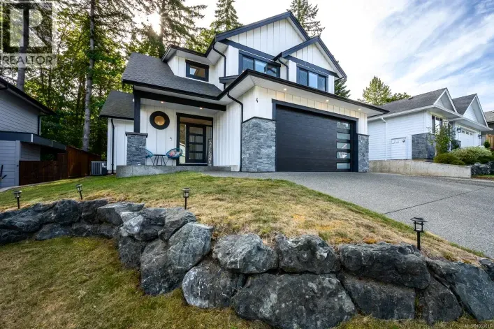 4 2880 Arden Rd, Courtenay