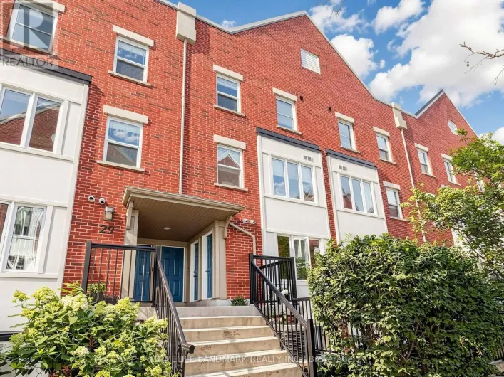 4 - 29 FRANCES LORING LANE, Toronto