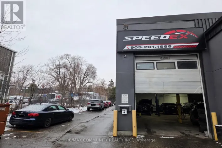 4 - 3 LAIDLAW BOULEVARD, Markham