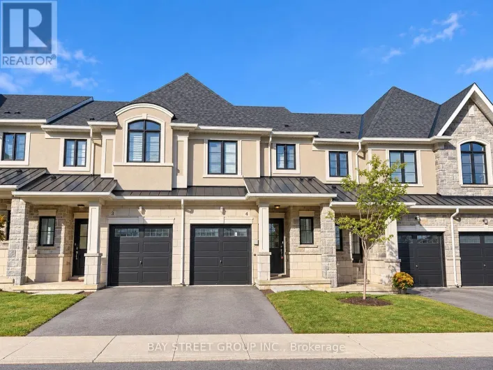 4 - 30 MIA DRIVE, Hamilton
