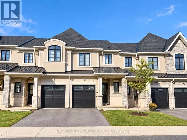 Row / Townhouse for rent: 4 - 30 MIA DRIVE, Hamilton