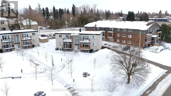 4 - 320 QUEEN STREET E, Centre Wellington