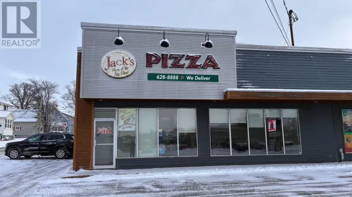 4 330 University Avenue, Charlottetown