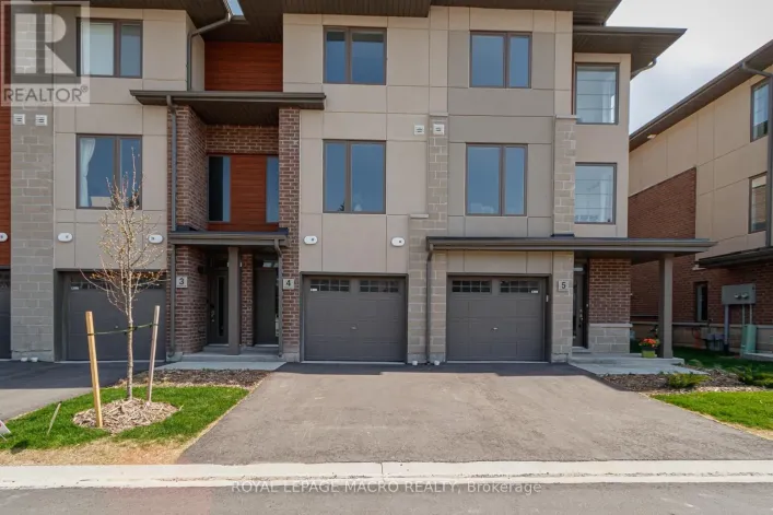 4 - 35 DAWSON DRIVE, Collingwood