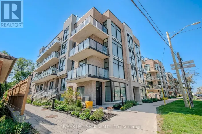 Apartment for rent: 4 - 35-851 SHEPPARD AVENUE W, Toronto