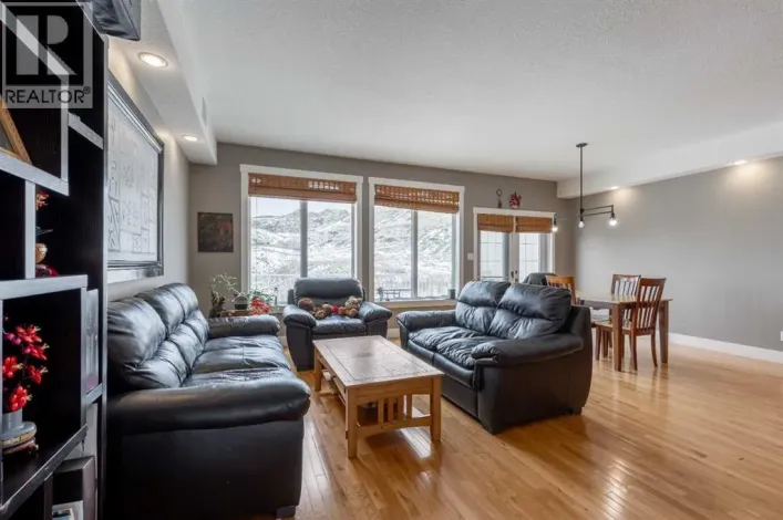 4, 369 Canyon Boulevard W, Lethbridge