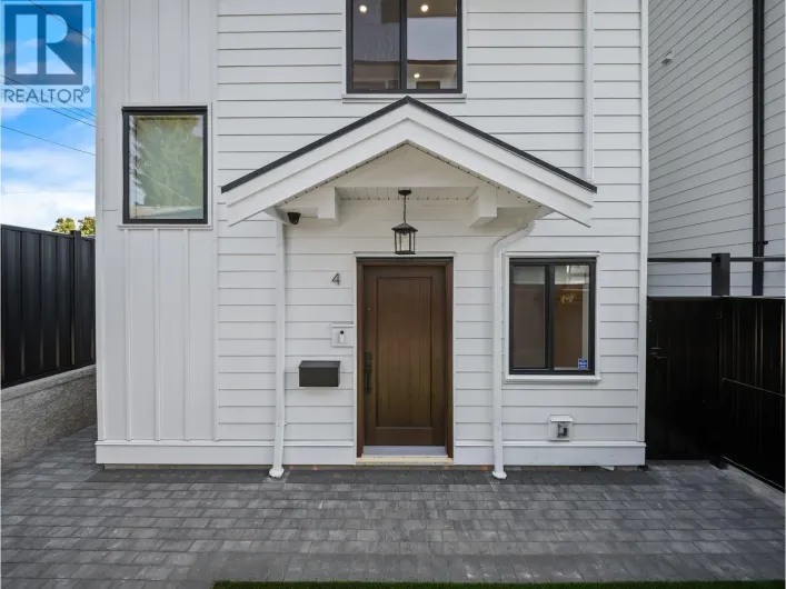 4 3786 PETER STREET, Burnaby