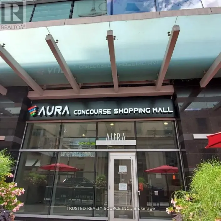 4 - 384 YONGE STREET, Toronto
