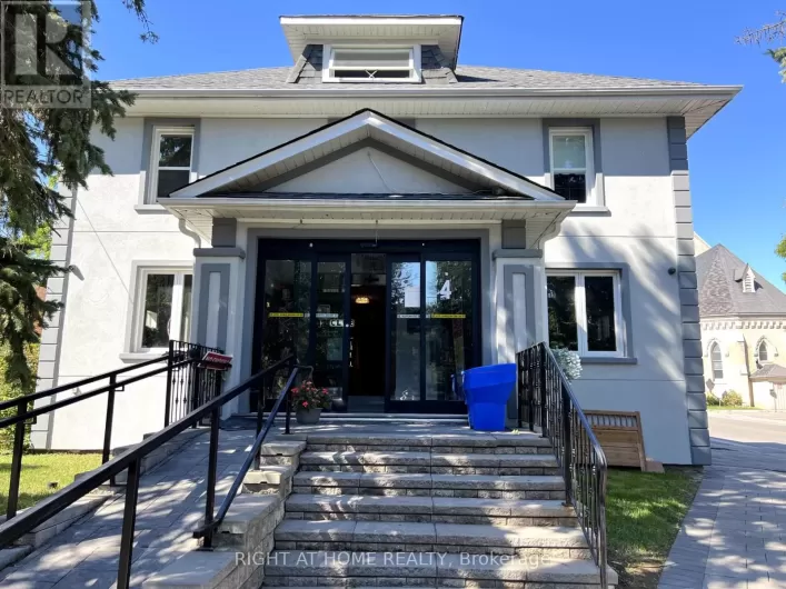 4 - 4 CHURCH STREET S, Richmond Hill