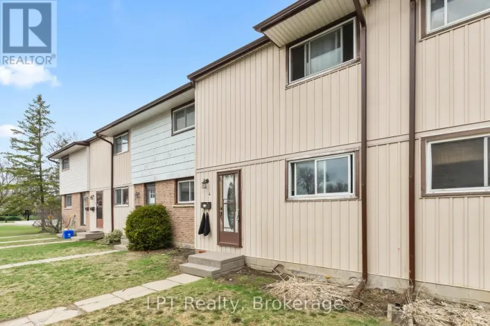 4 - 4 TIFFANY PLACE, Quinte West